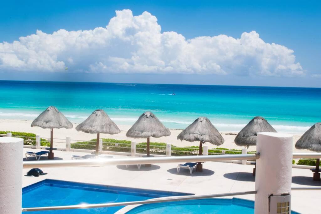 Villas Marlin 108, A Pie De Playa, Albercas, Jacuzi, Ubicacion Inmejorable Cancun Exterior photo